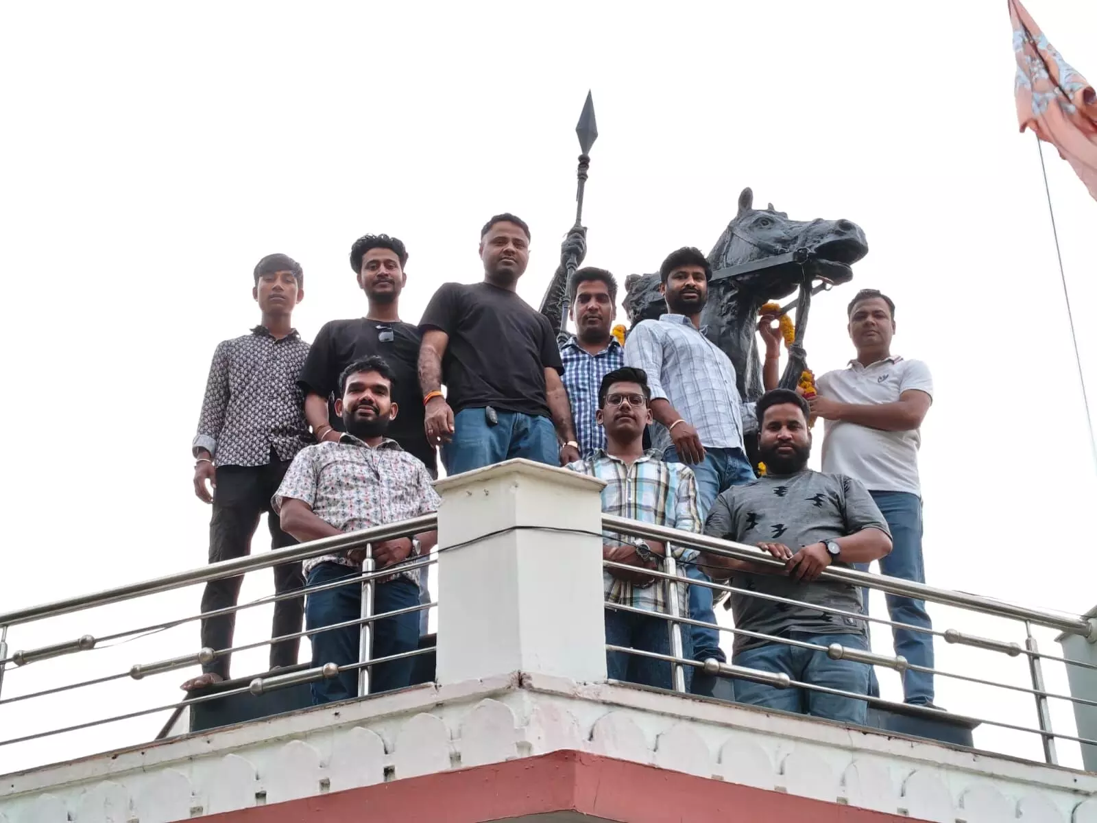 युवक कांग्रेस ने महाराणा प्रताप जयन्ती पर माल्यापर्ण एवं विचार गोष्ठी का किया आयोजन