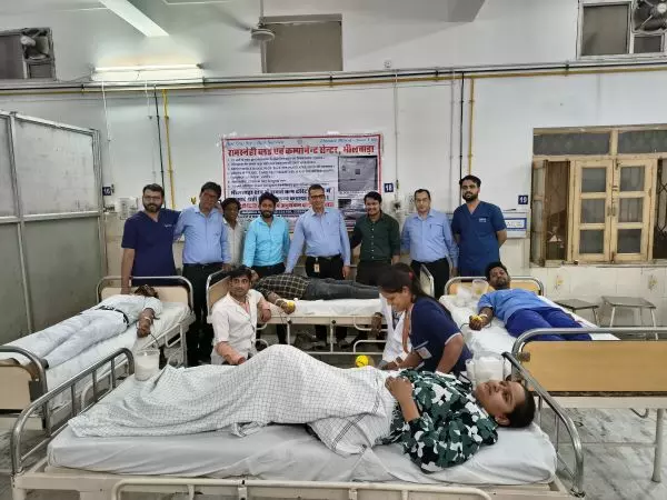 रामस्नेही चिकित्सालय में स्वैच्छिक रक्तदान शिविर का आयोजन रामस्नेही चिकित्सालय में स्वैच्छिक रक्तदान शिविर का आयोजन