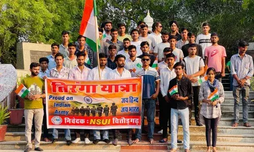 देश के जवानों के लिए एक तिरंगा यात्रा का आयोजन