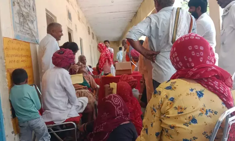 ढ़िकोला में नेत्र शिविर का आयोजन
