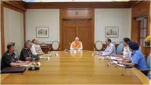 PM मोदी का सेना को सख्त निर्देश, वहां से गोली चलेगी तो यहां से गोला चलेगा PM मोदी का सेना को सख्त निर्देश, वहां से गोली चलेगी तो यहां से गोला चलेगा