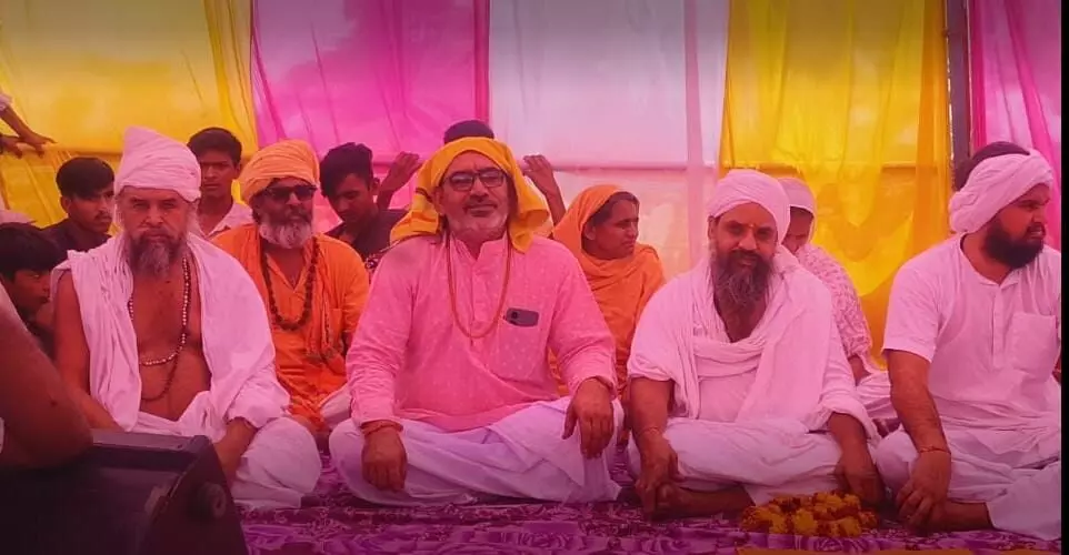 कुरथल में 90 गांवों की प्रभात फेरी निकली, गांव वालों ने श्री बालाजी गौशाला में 5 लाख रुपए का सहयोग दिया कुरथल में 90 गांवों की प्रभात फेरी निकली, गांव वालों ने श्री बालाजी गौशाला में 5 लाख रुपए का सहयोग दिया