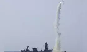 पाकिस्तान को मुंहतोड़ जवाब के लिए नौसेना थी मुस्तैद पाकिस्तान को मुंहतोड़ जवाब के लिए नौसेना थी मुस्तैद