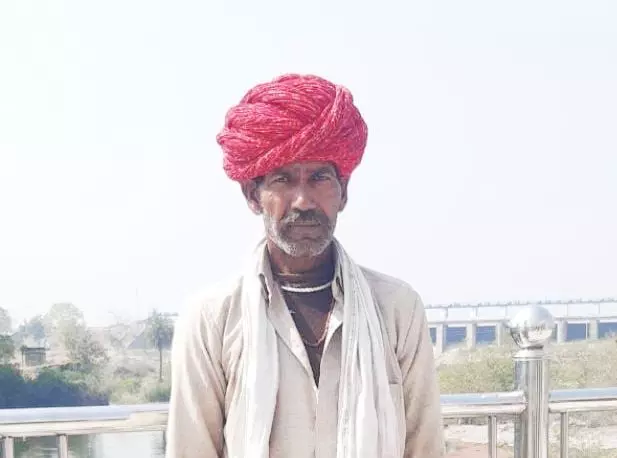 रायला में खेत पर मोटर चलाते वक्त वृद्ध को लगा करंट, हुई मौत रायला में खेत पर मोटर चलाते वक्त वृद्ध को लगा करंट, हुई मौत