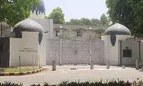 पाकिस्तानी उच्चायोग के अधिकारी अवांछित घोषित   , 24 घंटे के भीतर भारत छोड़ने को कहा