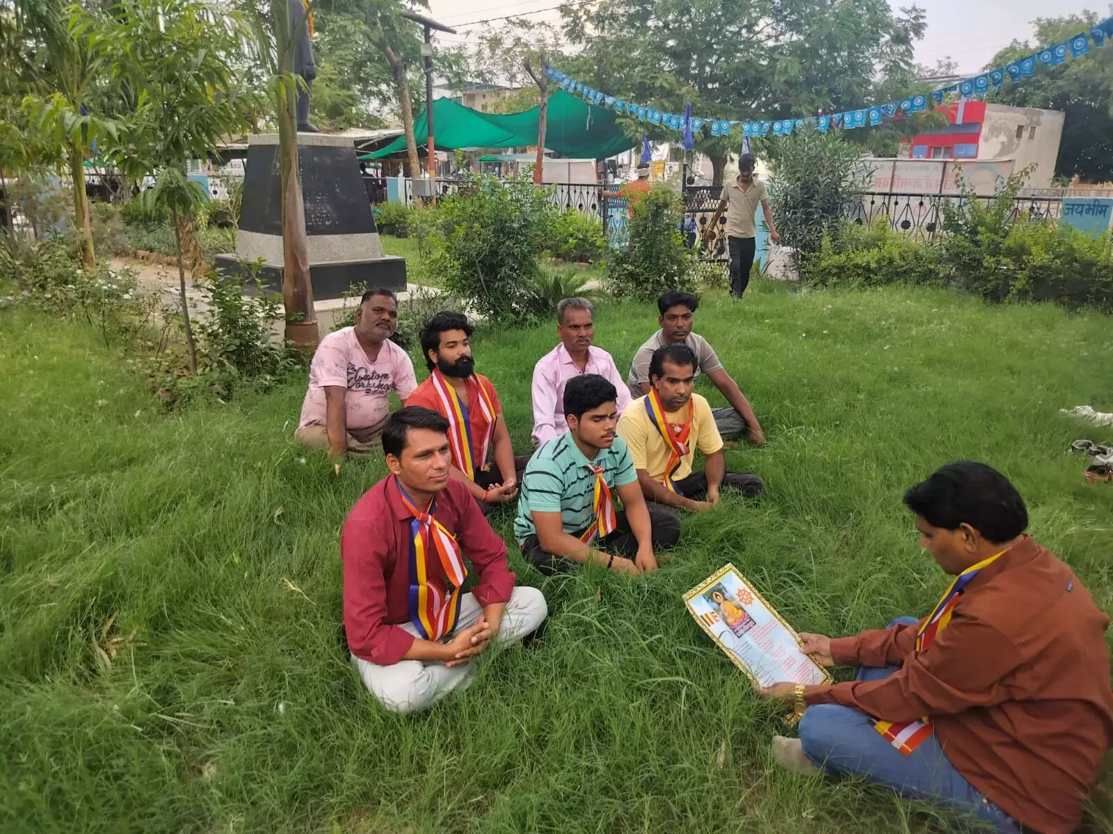 अम्बेडकर विचार मंच की तरफ से बुद्ध पूर्णिमा व महापरिनिर्वाण दिवस मनाया अम्बेडकर विचार मंच की तरफ से बुद्ध पूर्णिमा व महापरिनिर्वाण दिवस मनाया