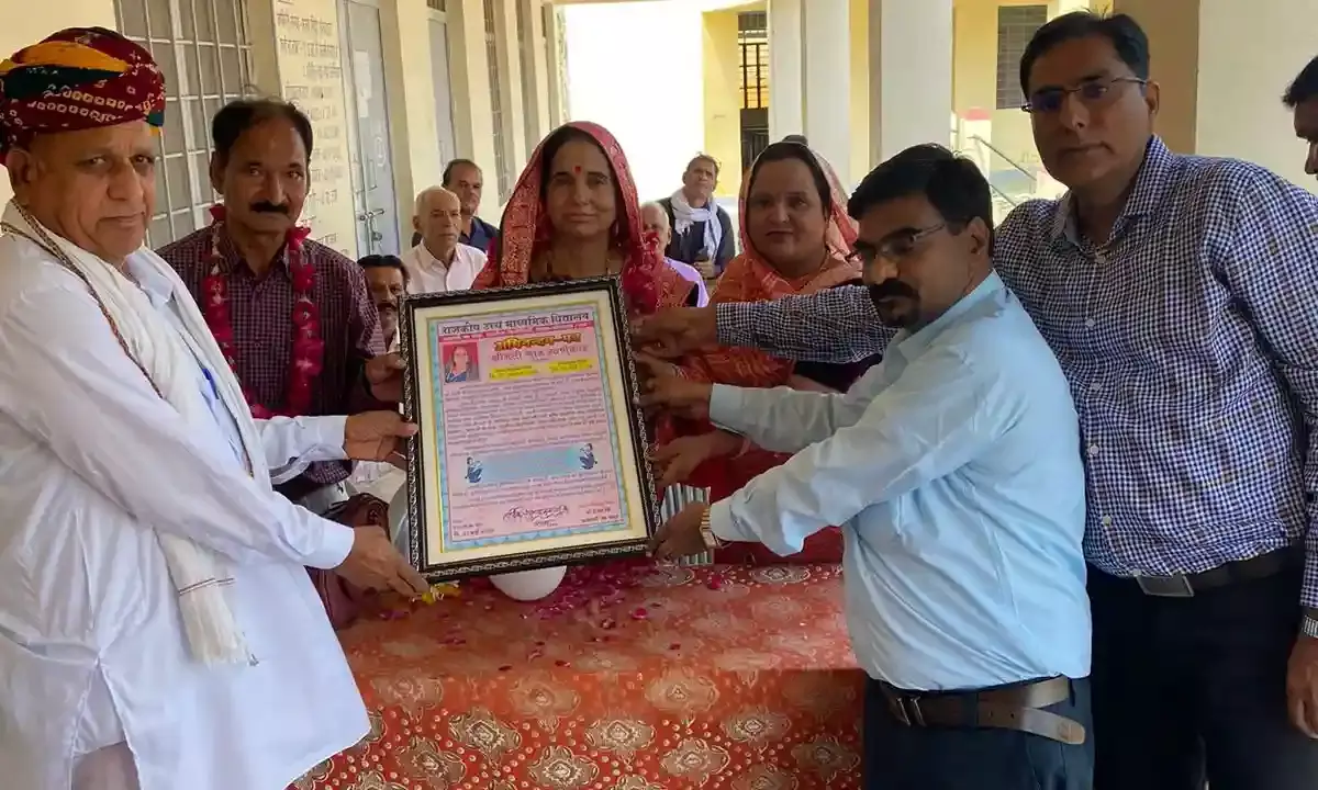 राजकीय उच्च माध्यमिक विद्यालय में  विदाई समारोह कार्यक्रम हुआ आयोजित