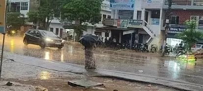 प्रदेश में 15 मई से हीटवेव का अलर्ट, आज 11 जिलों में आंधी और बारिश की चेतावनी,जाने मौसम विभाग का ताजा अपडेट प्रदेश में 15 मई से हीटवेव का अलर्ट, आज 11 जिलों में आंधी और बारिश की चेतावनी,जाने मौसम विभाग का ताजा अपडेट