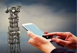 पाकिस्तान ने सीमा के निकट मोबाइल टावरों की नेटवर्क रेंज बढ़ाई,एजेंसियों ने बढ़ाई निगरानी पाकिस्तान ने सीमा के निकट मोबाइल टावरों की नेटवर्क रेंज बढ़ाई,एजेंसियों ने बढ़ाई निगरानी