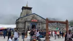 जम्मू से चार धाम जाने वाले 60 फीसदी यात्रियों ने कैंसिल कराई बुकिंग जम्मू से चार धाम जाने वाले 60 फीसदी यात्रियों ने कैंसिल कराई बुकिंग