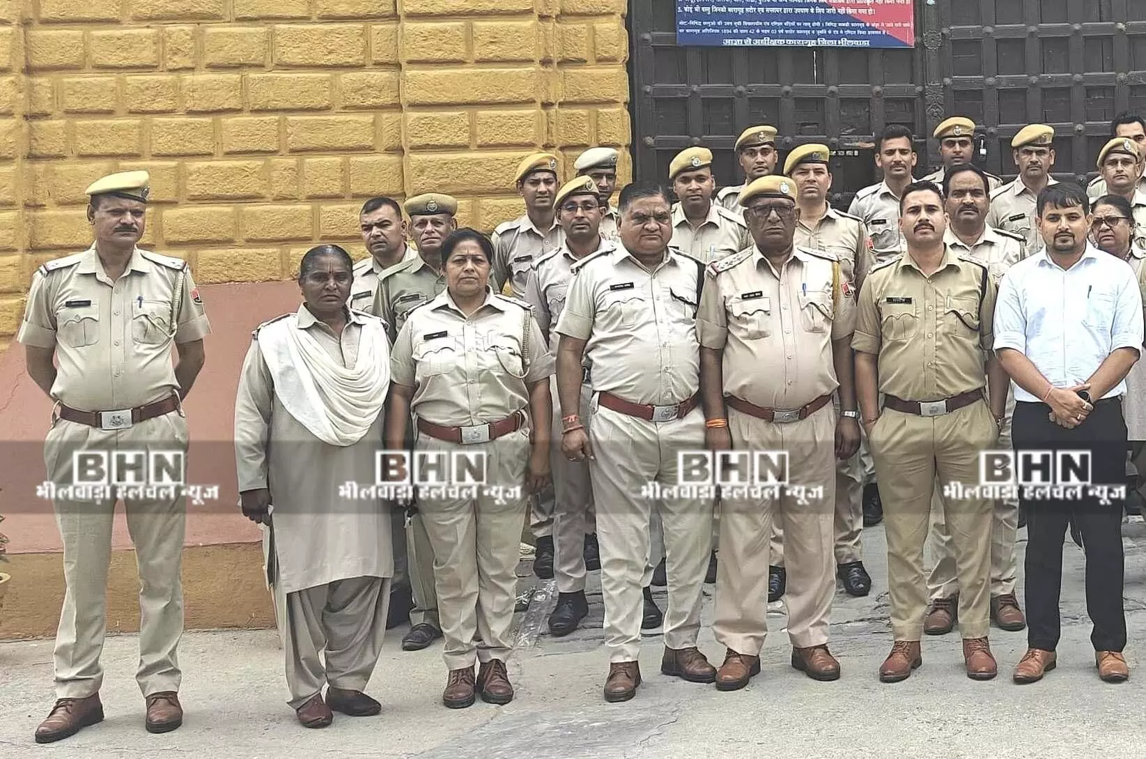 जिला कारागृह में चप्पे-चप्पे की पुलिस ने की सर्च, नहीं मिली संदिग्ध कोई सामग्री जिला कारागृह में चप्पे-चप्पे की पुलिस ने की सर्च, नहीं मिली संदिग्ध कोई सामग्री