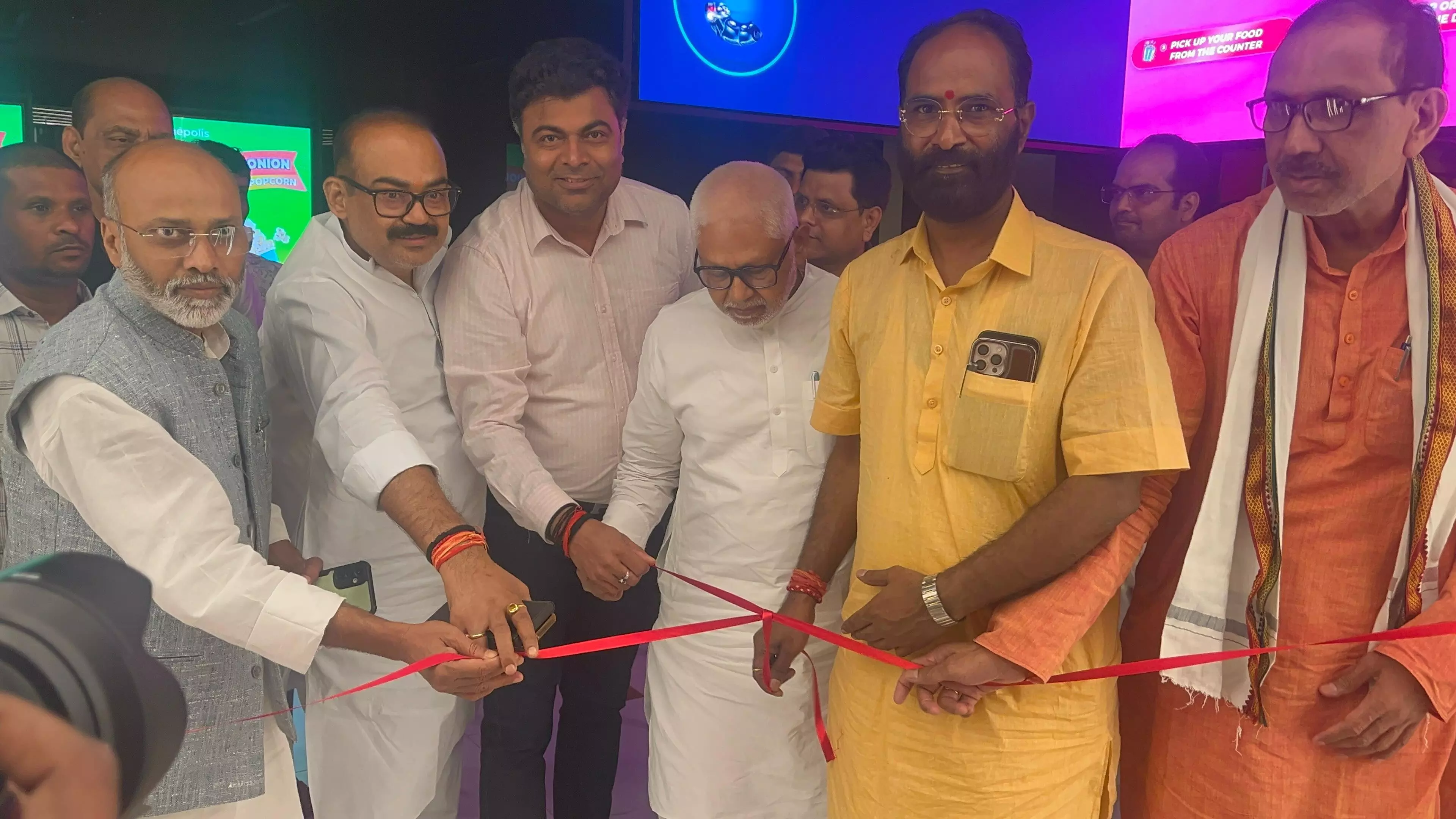 सिनेपोलिस ने भारत में अपनी उपस्थिति बढ़ाई; पटना में नया प्रीमियम मल्टीप्लेक्स लॉन्च किया सिनेपोलिस ने भारत में अपनी उपस्थिति बढ़ाई; पटना में नया प्रीमियम मल्टीप्लेक्स लॉन्च किया
