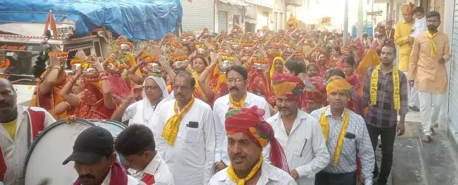 गंगापुर में भागवत कथा को लेकर निकली कलश यात्रा