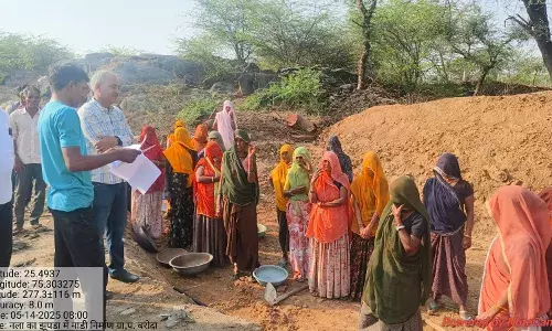 विकास अधिकारी ने ग्राम पंचायत बरोदा के नरेगा कार्यों का किया निरीक्षण