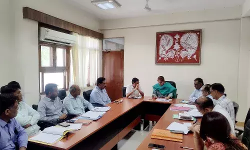 चिकित्सा शिक्षा से जुड़े संस्थानों के भवनों की मरम्मत एवं सुरक्षा व्यवस्था को लेकर बैठक चिकित्सा शिक्षा से जुड़े संस्थानों के भवनों की मरम्मत एवं सुरक्षा व्यवस्था को लेकर बैठक
