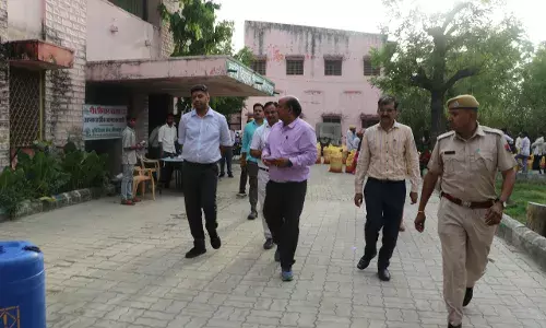 जिला कलेक्टर ने किया कृषि विज्ञान केन्द्र का अवलोकन