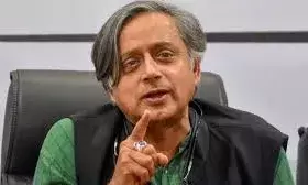 शशि थरूर के बयानों से कांग्रेस आलाकमान नाराज! जानें क्या है पूरा मामला ?