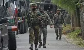 त्राल में सुरक्षाबलों की मुठभेड़, एक आतंकी ढेर