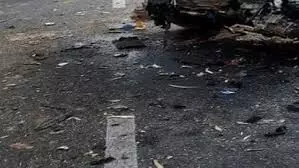 ट्रक ने ई-रिक्शा में मारी टक्कर दो की मौत ,सात लोग घायल ट्रक ने ई-रिक्शा में मारी टक्कर दो की मौत ,सात लोग घायल