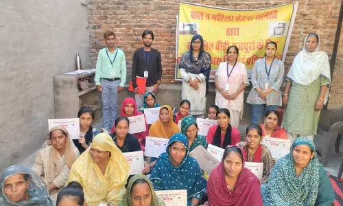 बनेड़ा में श्रमिकों की बेटियों को मिला हुनर का तोहफा, 15 महिलाओं को वितरित किए गए सिलाई प्रशिक्षण प्रमाण पत्र
