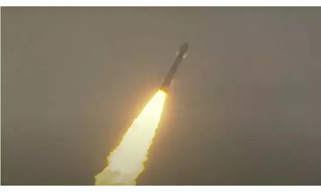 अंतरिक्ष में भेजा EOS-09 जासूसी सैटेलाइट,इसरो का 101वां मिशन लॉन्च...