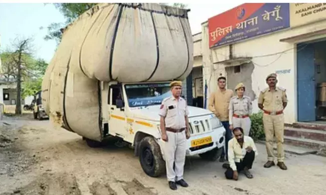 पिकअप से सात क्विंटल से ज्यादा डोडा चूरा जब्त