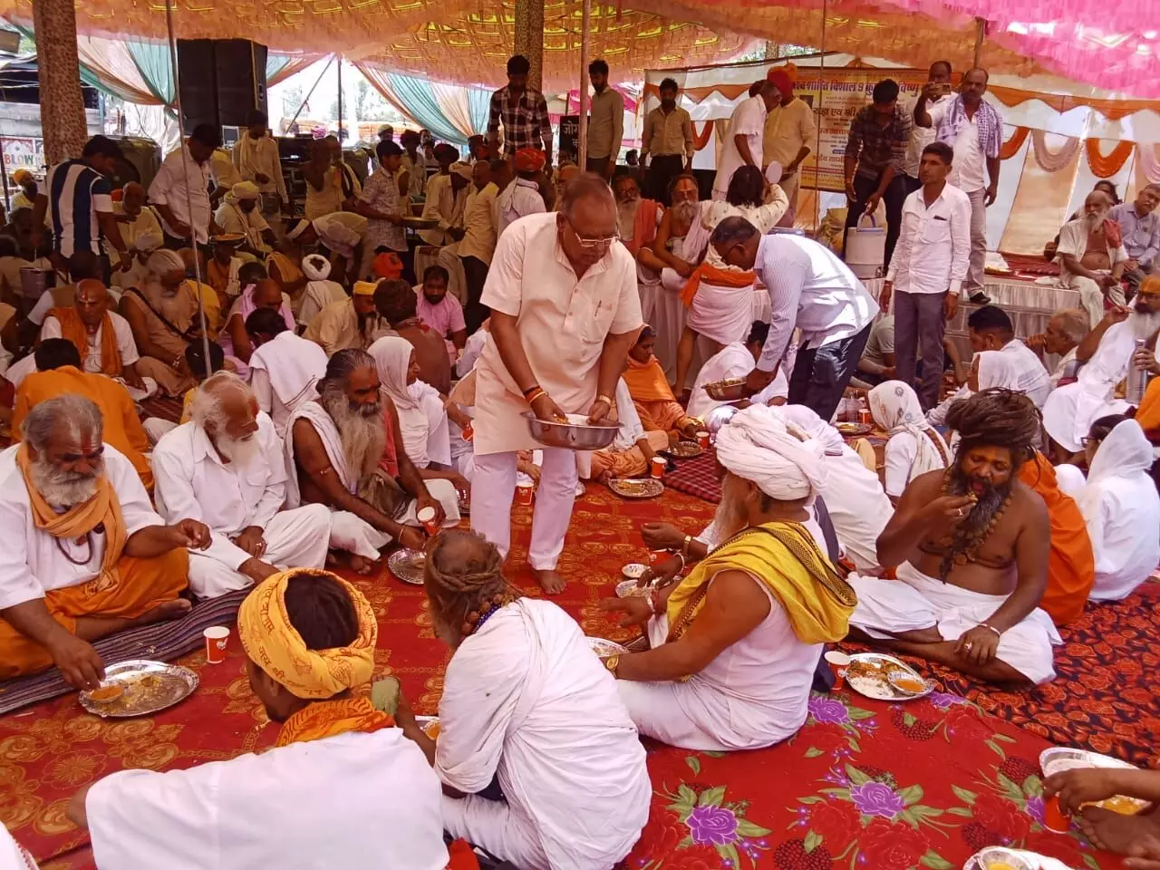 झांगर के श्याम देवनारायण मे चल रहे महायज्ञ सम्पन्न