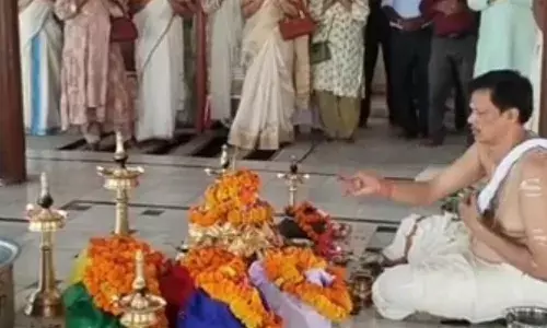 केरल से आये  पुजारियों ने किया प्रतिमाओं का किया शुद्धिकरण ,26 दिन बाद  खुले पट