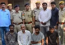 बेगू की गैंग के 3 सदस्यों के साथ मांडलगढ़ का सुनार गिरफ्तार, पहाड़ी जंगलों में बना रखा था ठिकाना बेगू की गैंग के 3 सदस्यों के साथ मांडलगढ़ का सुनार गिरफ्तार, पहाड़ी जंगलों में बना रखा था ठिकाना