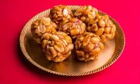 बिना खर्च, में बनाएं मेहमानों के लिए मूंगफली के लड्डू