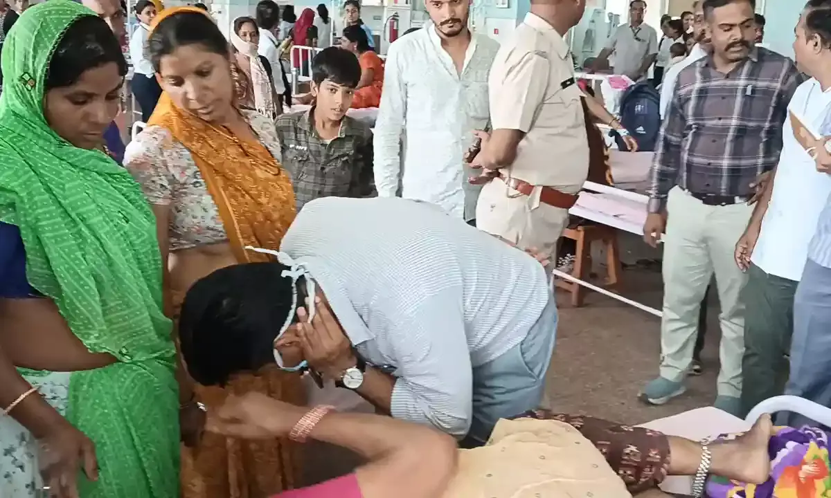 धूलखेड़ा के उल्टी दस्त रोगियों का सामान्य चिकित्सालय एवं बेगू में किया जा रहा है उपचार