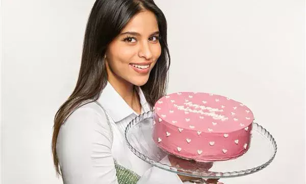 टीरा और मेबेलिन ने लॉन्च किया ‘टॉक ब्यूटी टू मी’ विद सुहाना खान