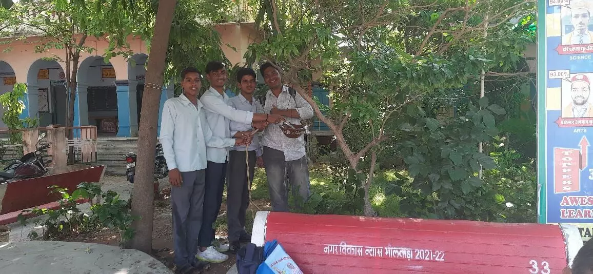 पक्षियों के लिए परिण्डे बांधे पक्षियों के लिए परिण्डे बांधे