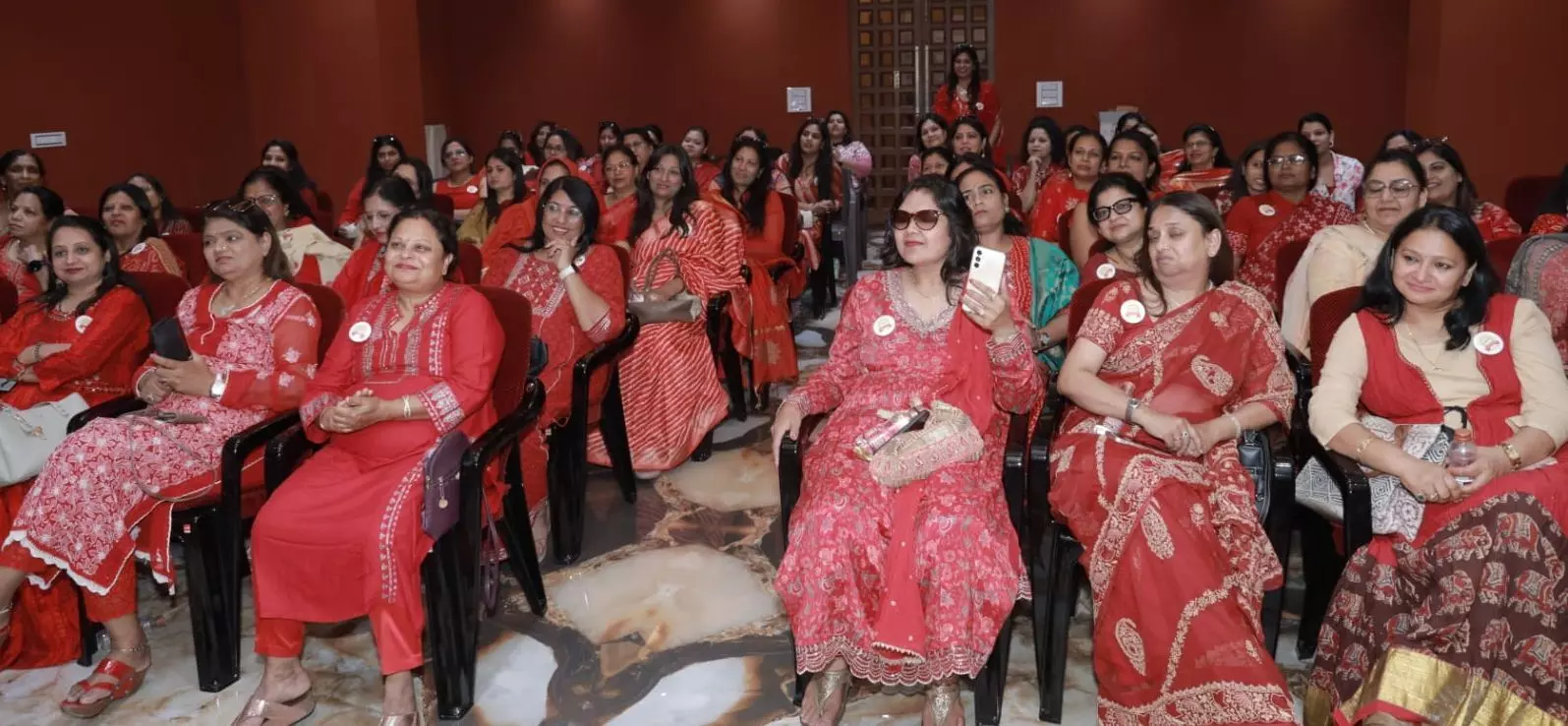 आर्टिफिशियल इंटेलिजेंस(एआई) पर वर्कशॉप और बिजनेस प्रेजेंटेशन सेमिनार का आयोजन आर्टिफिशियल इंटेलिजेंस(एआई) पर वर्कशॉप और बिजनेस प्रेजेंटेशन सेमिनार का आयोजन