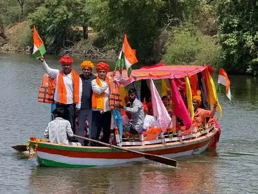 तिलस्वा महादेव में बोटिंग सेवा शुरू: अब एरू नदी में उठाएं नौका विहार का आनंद