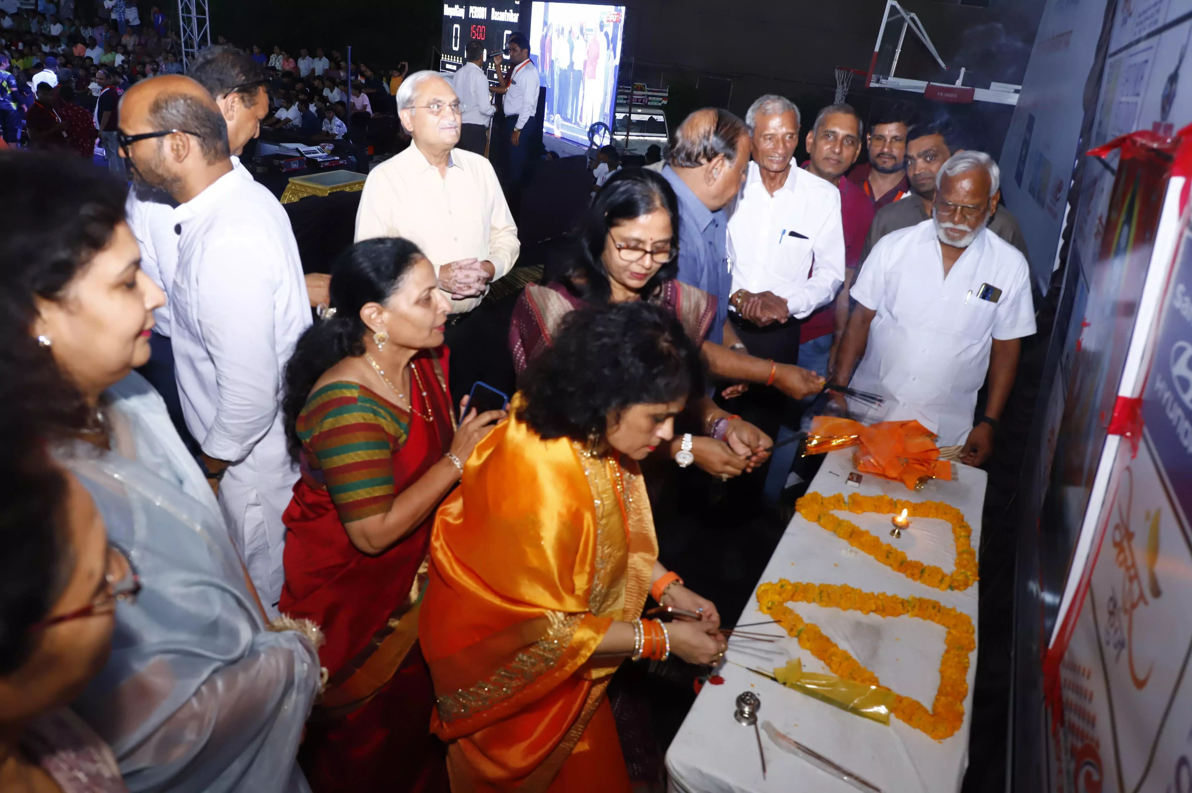 महेश प्रो कब्बडी में विजय होने के लिए खिलाड़ियों ने दिखाया दम महेश प्रो कब्बडी में विजय होने के लिए खिलाड़ियों ने दिखाया दम