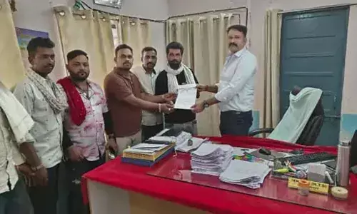 कटार गांव में अवैध ग्रेनाइट खनन का आरोप, ग्रामीणों ने तहसीलदार को सौंपी शिकायत