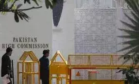 पाकिस्तान24 घंटे में उच्चायोग के अधिकारी को देश छोड़ने का आदेश