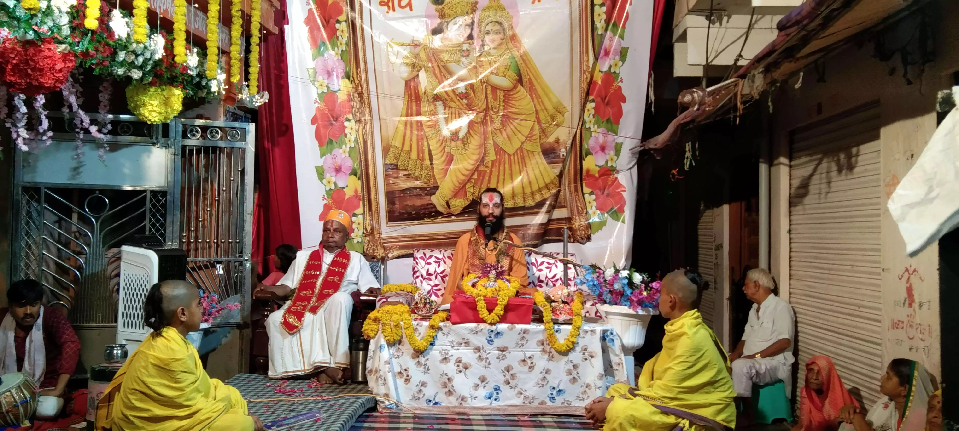 हमीरगढ़ में तीसरे दिन नानी बाई रो मायरा कथा में उमड़ा भक्तो का सैलाब हमीरगढ़ में तीसरे दिन नानी बाई रो मायरा कथा में उमड़ा भक्तो का सैलाब