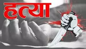 किसान पर्यवेक्षक की निर्मम हत्या, खून से लथपथ शव मिला किसान पर्यवेक्षक की निर्मम हत्या, खून से लथपथ शव मिला