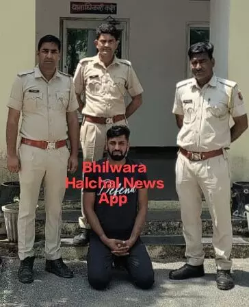 डोडा चूरा से भरी इनोवा और पिस्टल छोड भागा तस्कर चढ़ा पुलिस के हत्थे डोडा चूरा से भरी इनोवा और पिस्टल छोड भागा तस्कर चढ़ा पुलिस के हत्थे