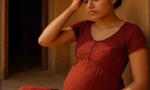 सिर्फ़ घर नहीं, गर्भ तक पहुँच रही हैं हीट वेव्स