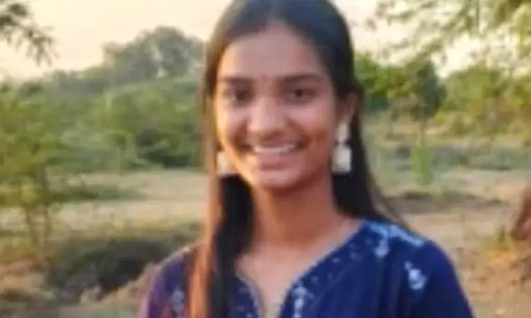 95 प्रत‍िशत अंक प्राप्‍त कर सुरभि ने गांव का नाम रोशन कि‍या