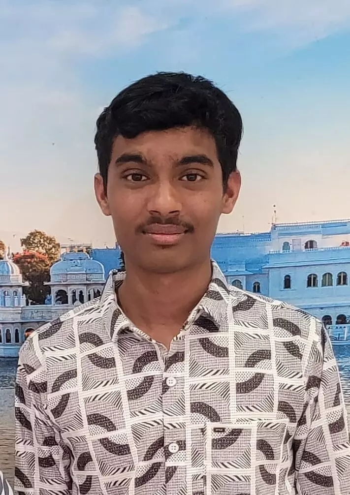 12वीं के परिणाम में सवाईपुर ने लड़कों ने मारी बाजी... ... ट्रक ड्राइवर की बेटी खुशबू मीणा साइंस में लाई 92.60% प्रतिशत,