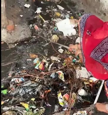 जगजीवन नगर में गंदगी से परेशान वार्डवासी, नगर निगम में शिकायतें बेअसर जगजीवन नगर में गंदगी से परेशान वार्डवासी, नगर निगम में शिकायतें बेअसर