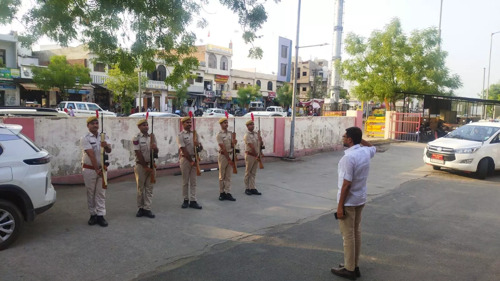 जिला कलेक्टर मेहता ने हिरण मगरी थाने का किया वार्षिक निरीक्षण जिला कलेक्टर मेहता ने हिरण मगरी थाने का किया वार्षिक निरीक्षण