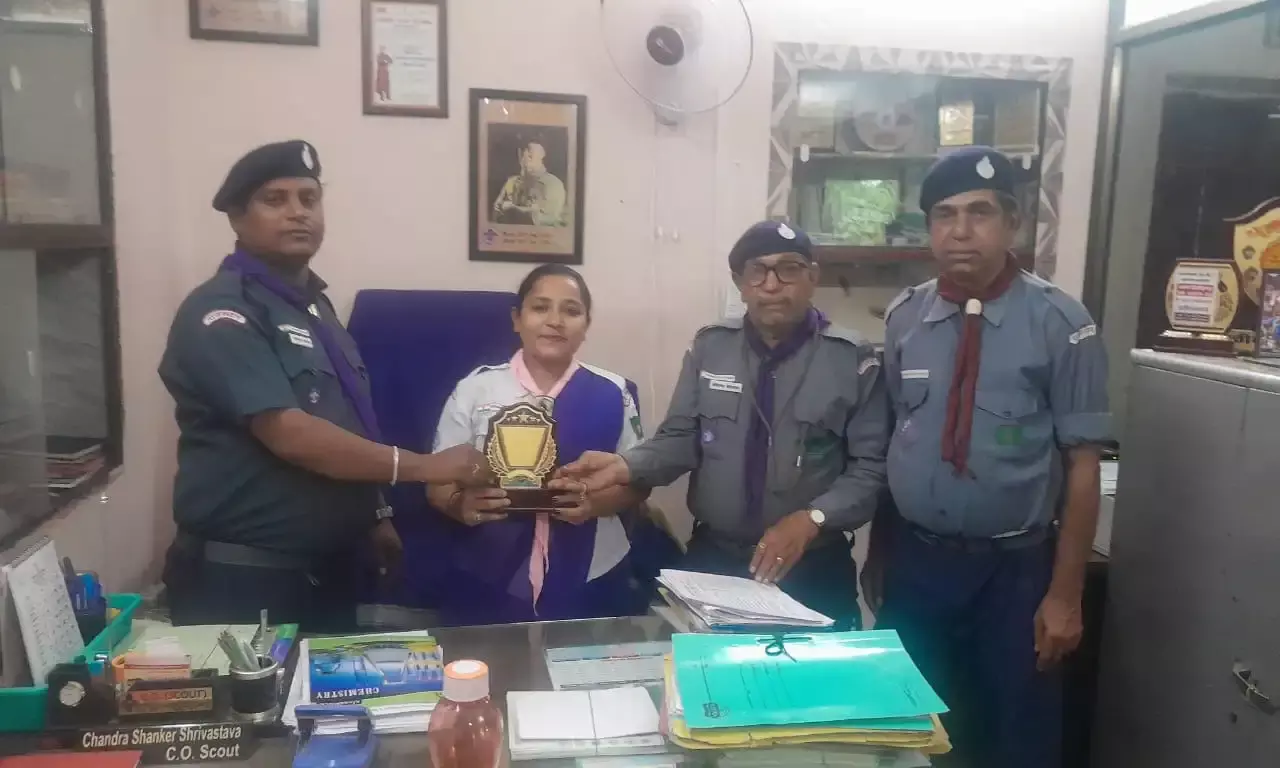 गाइडर सात्विका शर्मा का किया सम्मान