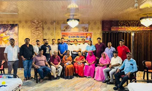 प्रताप सिंह बारहठ की जयंती पर स्वेच्छिक रक्तदान शिविर एवं पुष्पांजलि कार्यक्रम आयोजित
