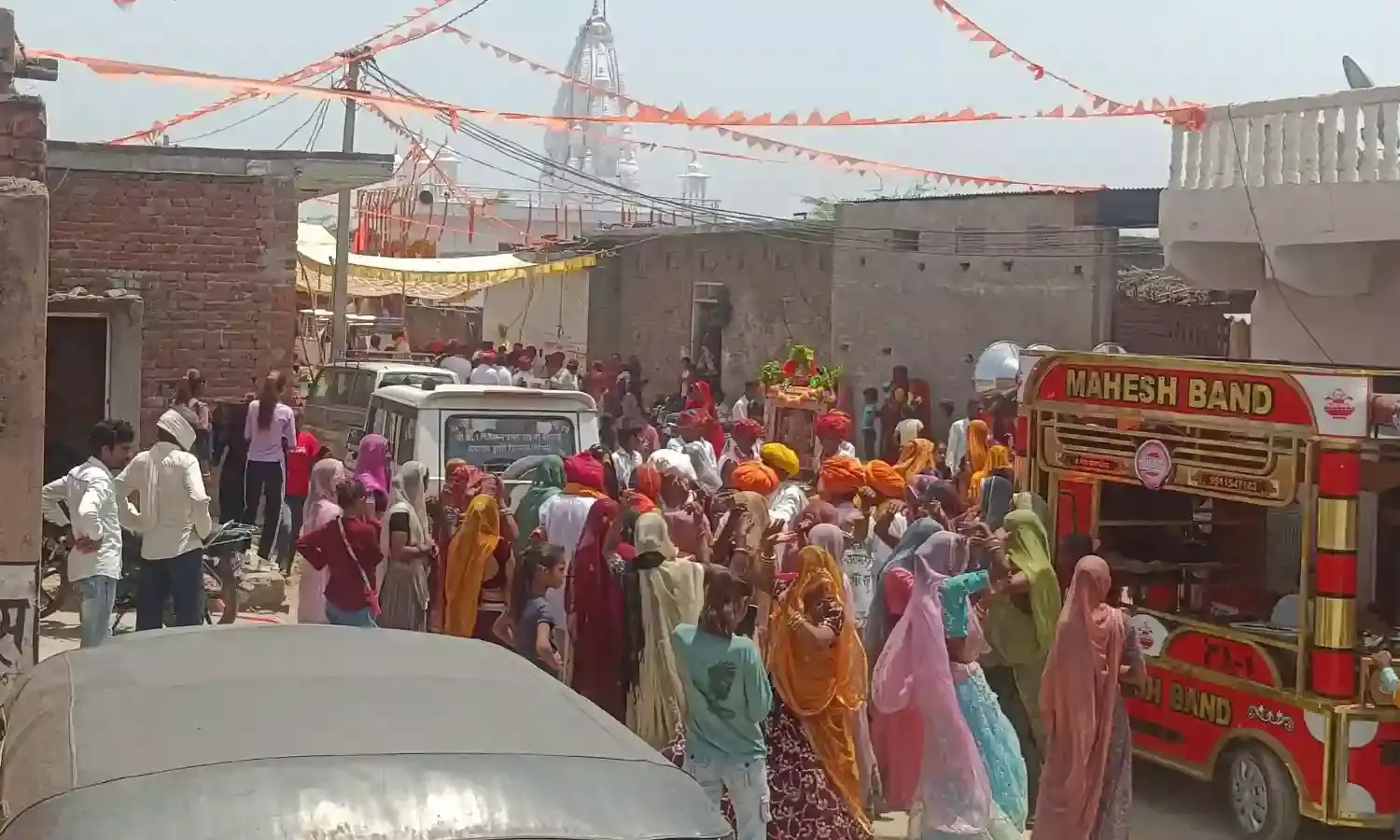 राधाकृष्ण और शिव परिवार की प्राण-प्रतिष्ठा सम्पन्न,प्रभात फेरिया का भी हुआ संगम