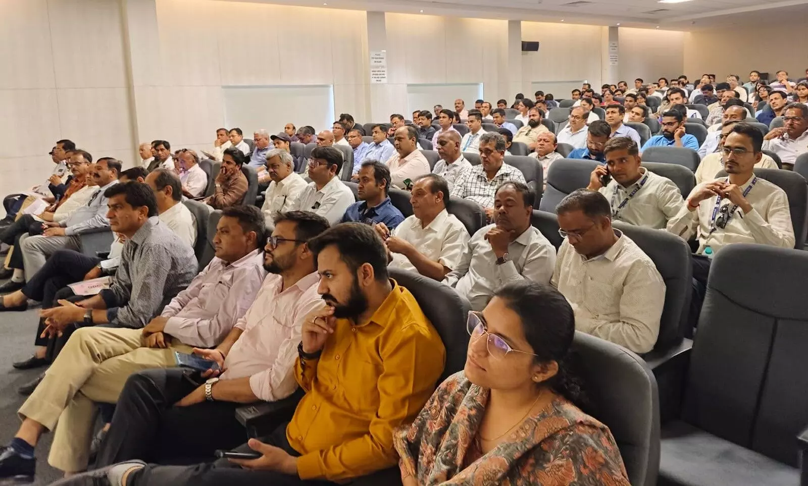 औद्योगिक निवेश को बढ़ावा देने के लिए प्रतिबद्धराजस्थान सरकार, आठ नई औद्योगिक संवर्द्धन नीतियां लागू औद्योगिक निवेश को बढ़ावा देने के लिए प्रतिबद्धराजस्थान सरकार, आठ नई औद्योगिक संवर्द्धन नीतियां लागू
